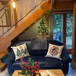 Private Cozy Nordic Bath Retreat By Chateau Biron (Dordogne)